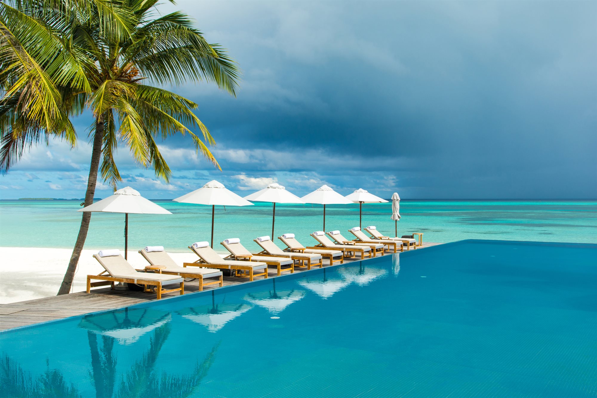 Luxury Seaside Resorts — Worldwide Luxury Seaside Resorts — Worldwide